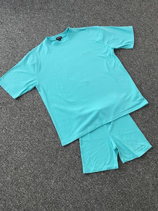  — DSGN oversized T-shirt & shorts set 8-10