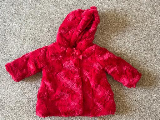  — Brand new jacket 6-9 years