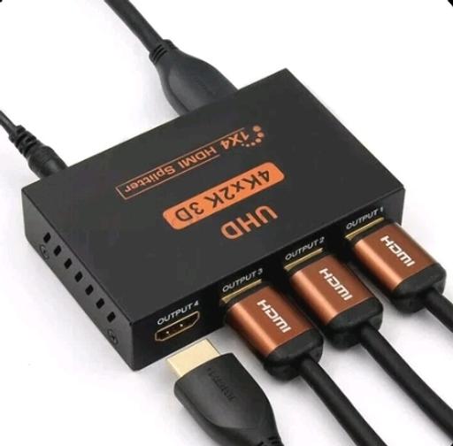  — This 1x4 hdmi splitter use a single HDMI