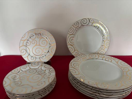  — Dining and matching tea set
