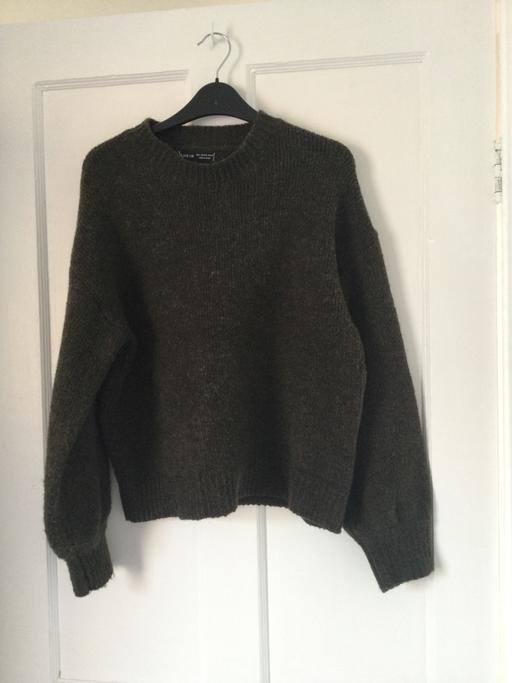  — Mens jumper size L