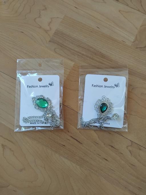  — New 2 Brooches & Chains.