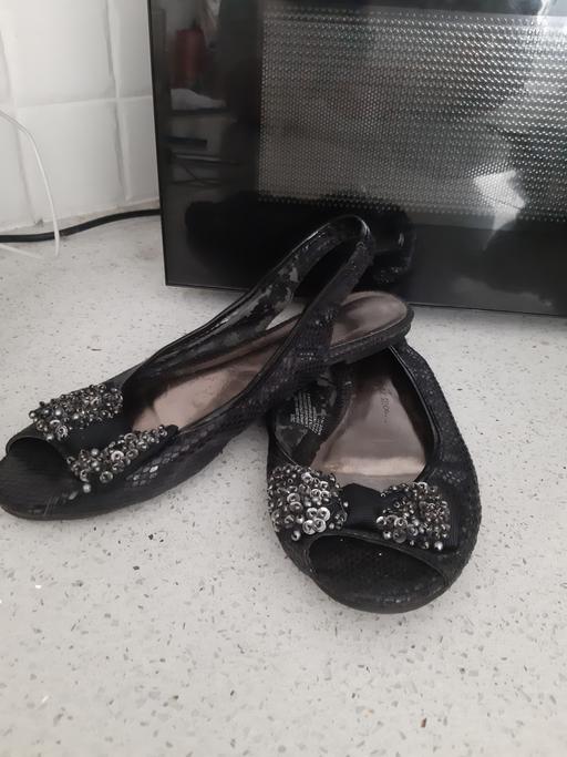  — size 6