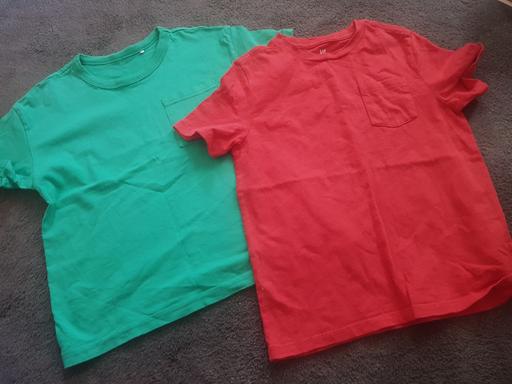 — 2 boys tops aged 6 to 7 years(1)
