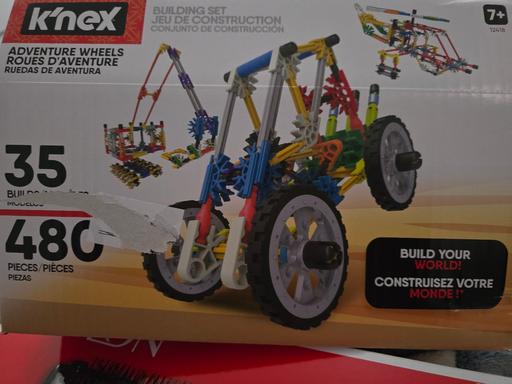  — Basic Fun K'NEX , Ultimate Building Set 35 Mo