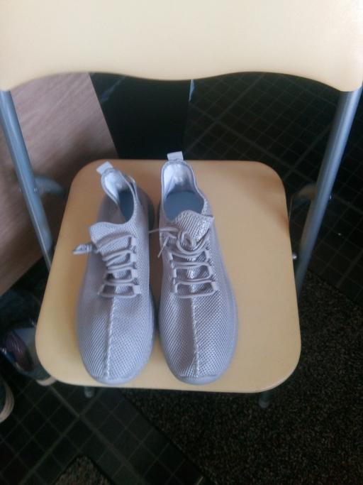  — Men's Slip on trainers