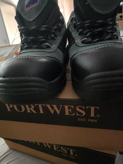  — Portwest FC64 Compositelite Trekker Shoe S1 C