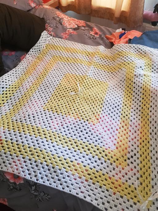  — baby crochet blanket new