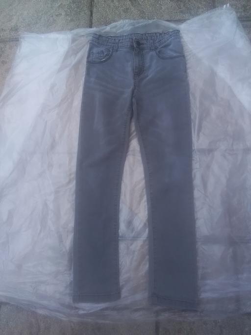  — BOYS JEANS
