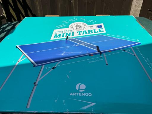  — Mini Table Tennis Table..