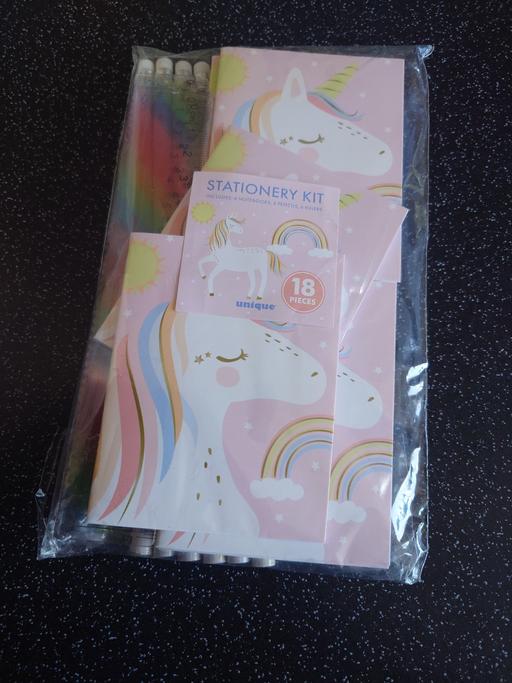  — Unicorn 18 piece stationary set