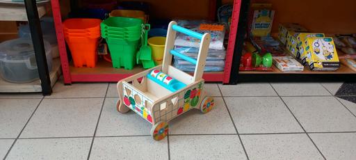  — Melissa And Doug shape sorting grocery cart