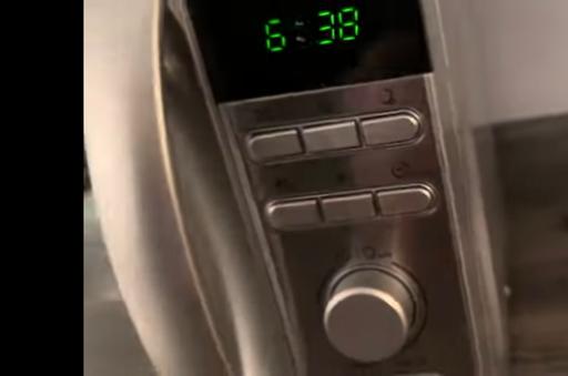  — microwave oven