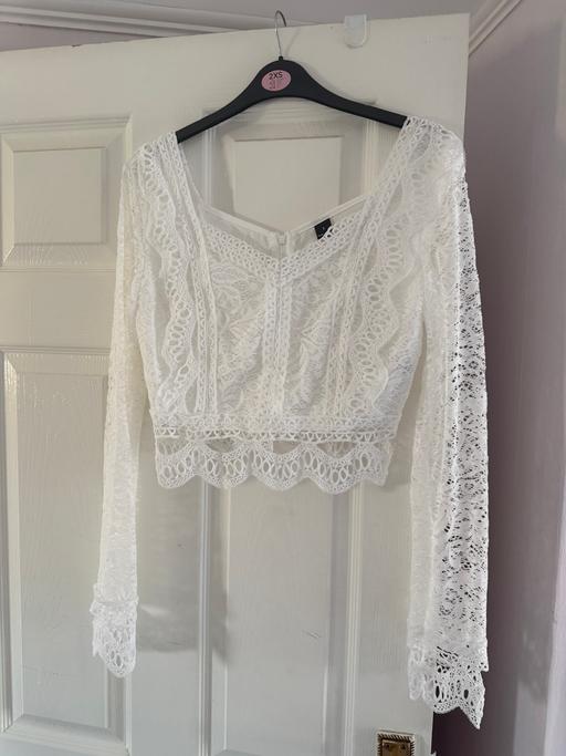  — Lace top