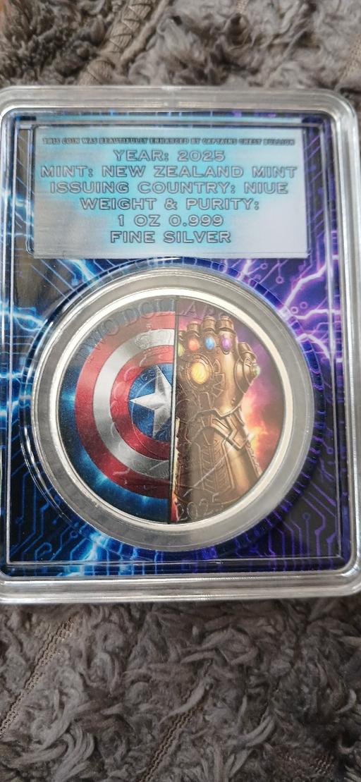  — Captain America vs Thanos" commemorative coin
