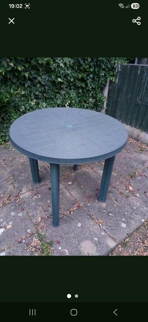  — GARDEN TABLE QUALITY PAID £39 GOOD CONDITION