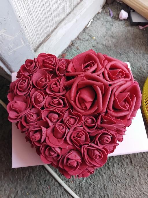  — red shaped heart in red foam roses