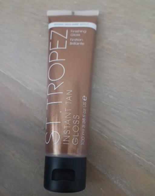  — StTropez )