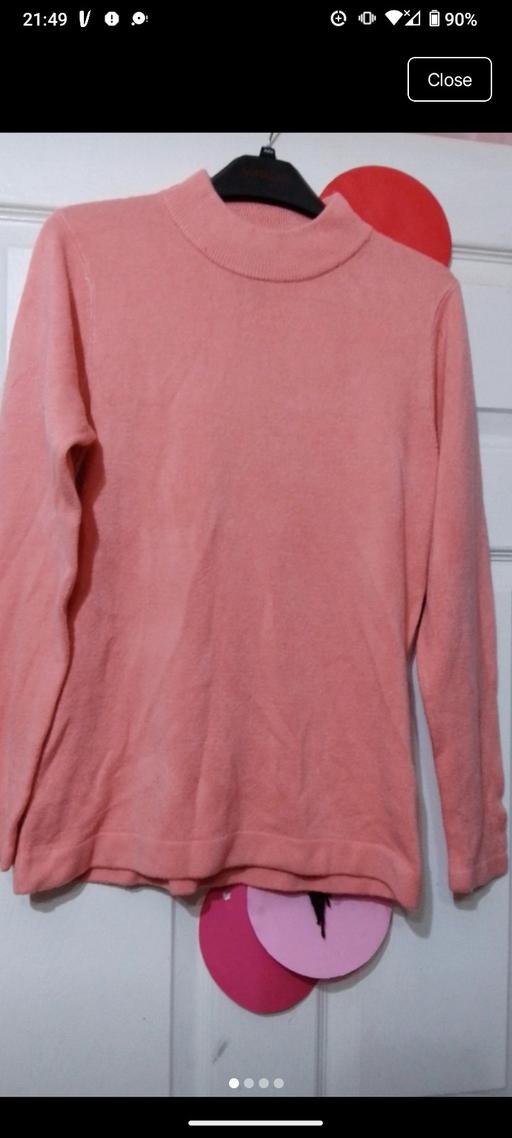  — women jumper size 12