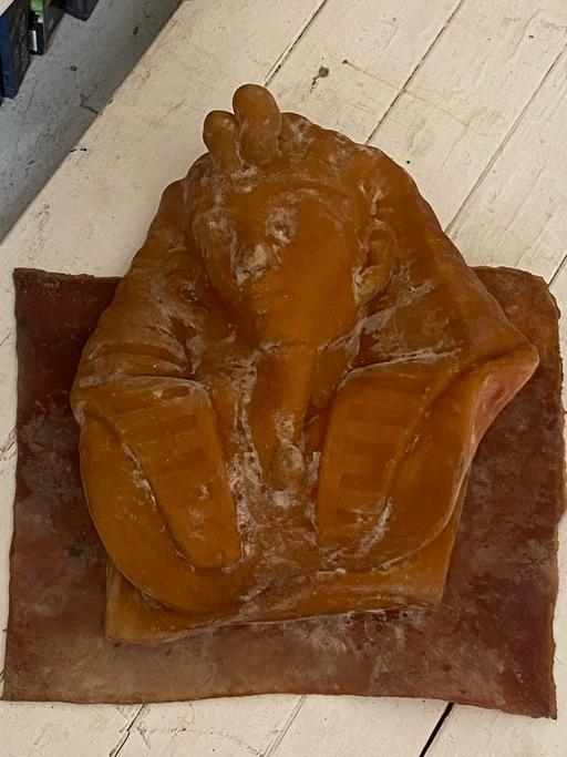  — garden ornament mould king tuts mask