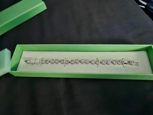  — Swarovski una angelic bracelet