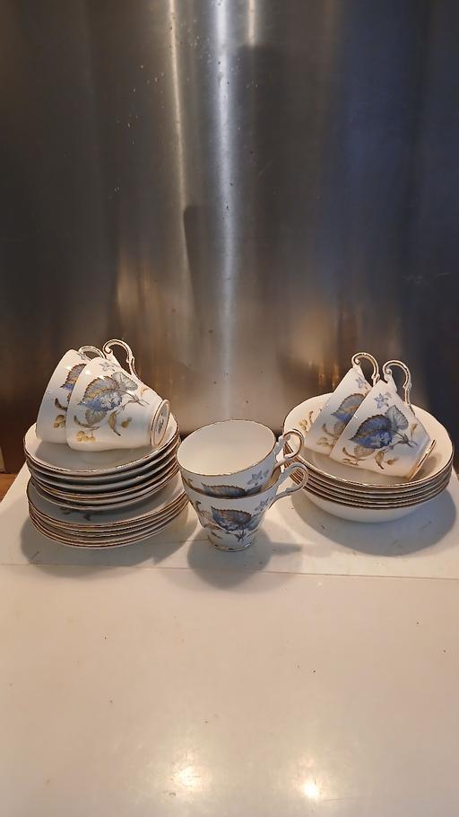  — Colclough Bone China.