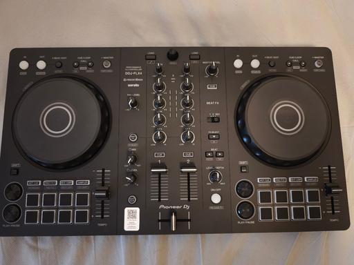  — Pioneer DJ DDJ-FLX4 Controller