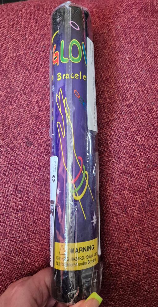  — new 50pc Glow Bracelets