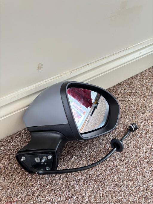  — Right wing mirror for Vauxhall Astra car.