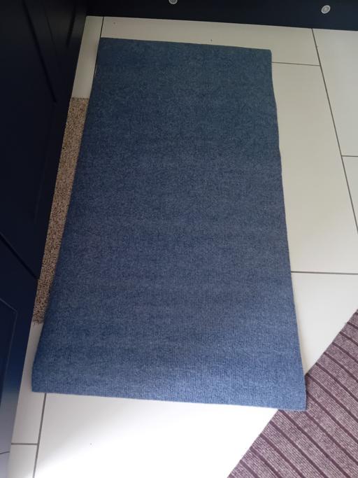  — mat /small runner