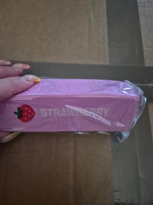  — new Strawberry Slow Rising Squishy