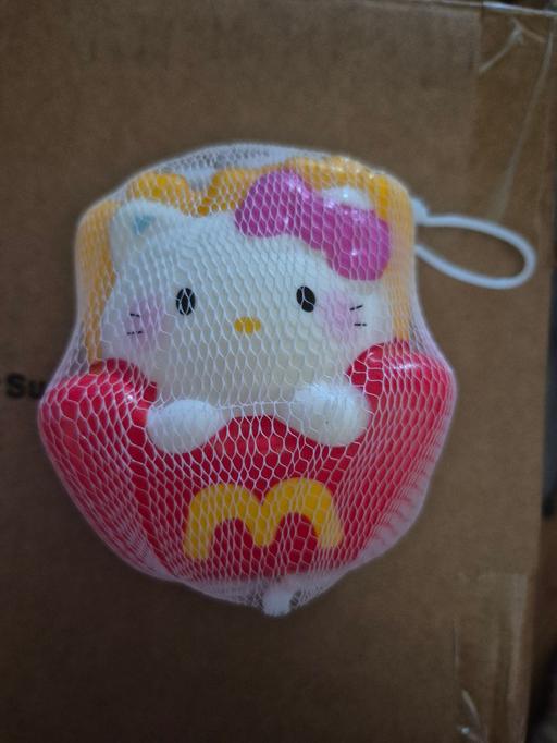  — new Hello Kitty In McDonald's Fries Squishy