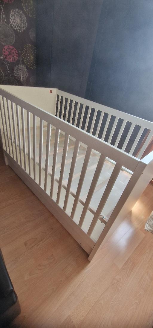  — White cot plus mattress