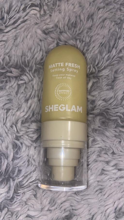  — New setting spray