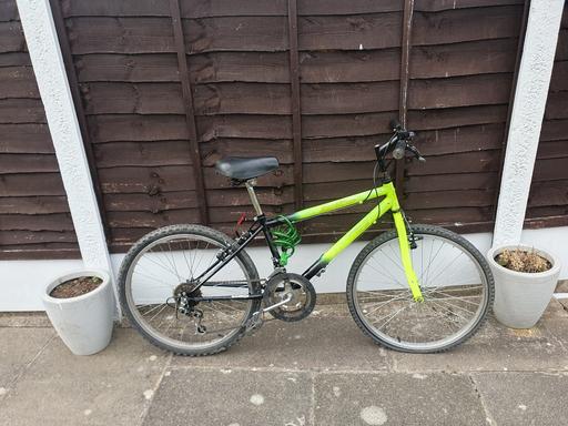  — Boys bike (Shimona)
