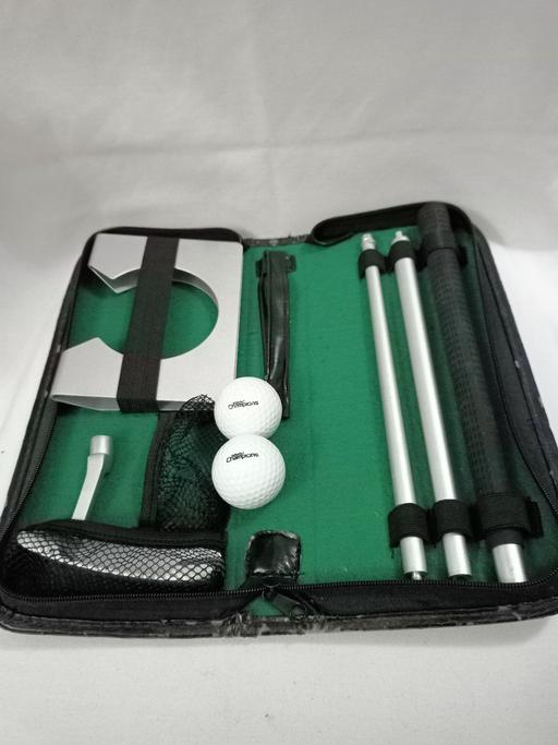  — NEON EXECUTIVE PORTABLE GOLF PUTTER SET.