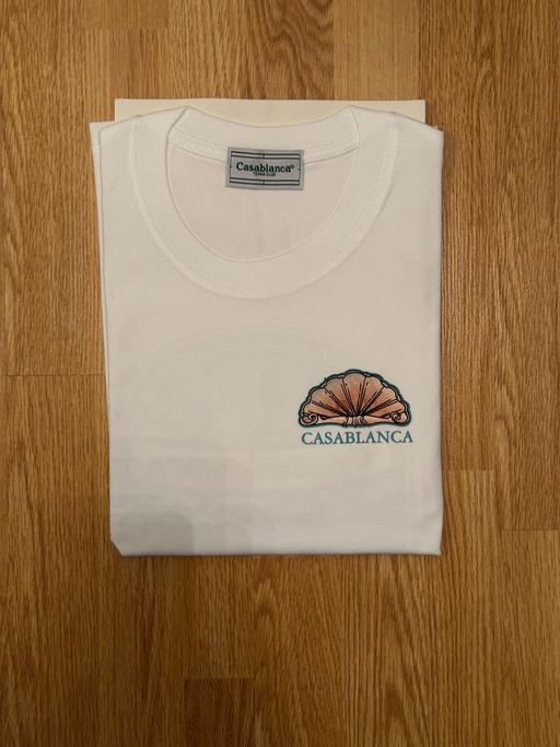  — Mens white Casa Tshirt size s