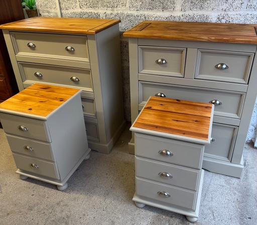  — Pine bedroom furniture set