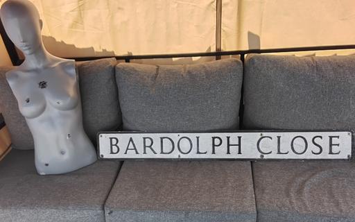  — original aluminium street sign bardolph close