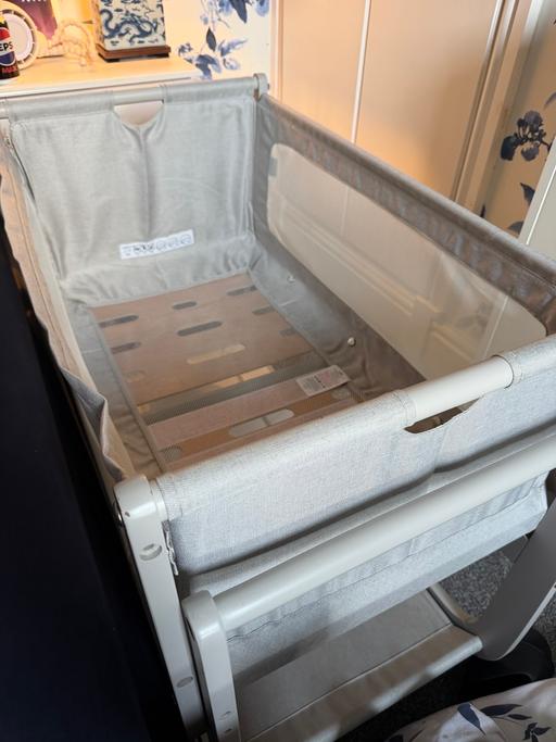  — Snuz Pod Next to Me crib