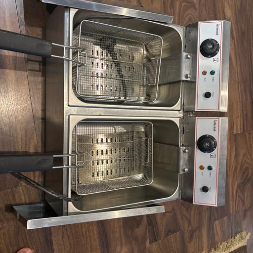  — Infernus fryer like new 17ltr