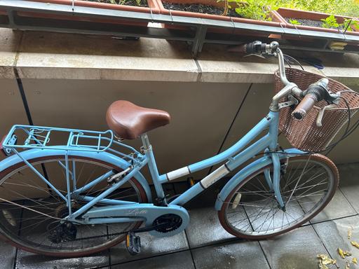  — Ladies bike