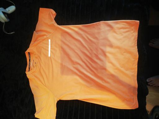  — Orange boohoo man activewear/sportswear small