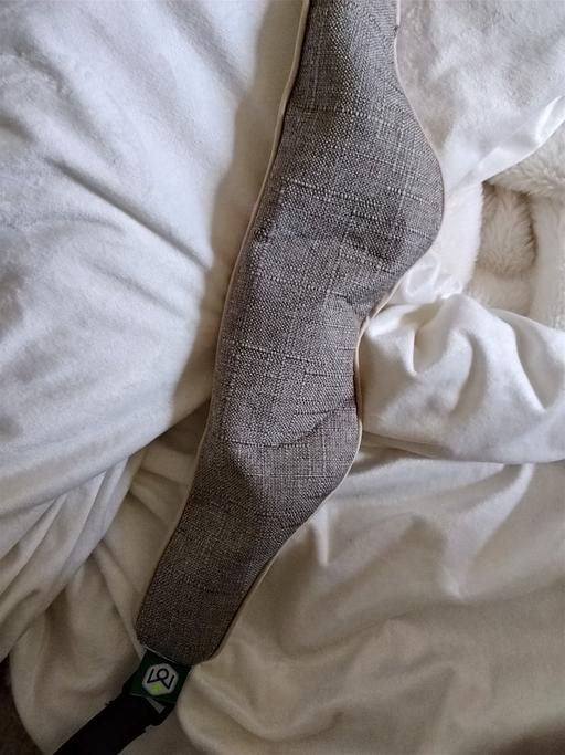  — weighted eye mask