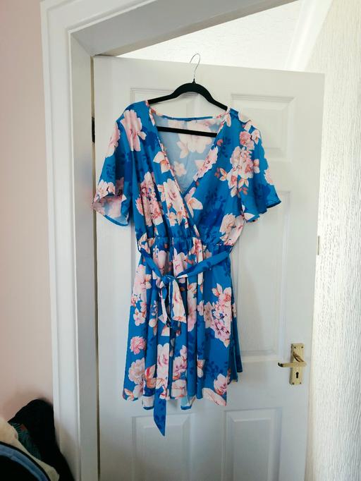  — Summer shorts suit, size 18/20..like new.