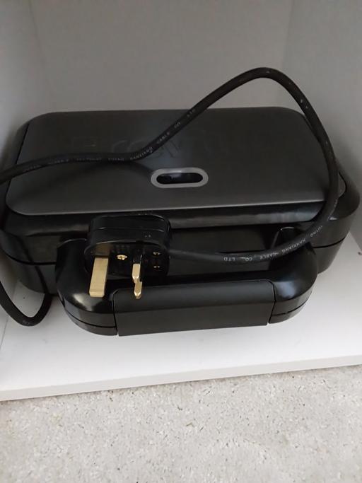  — Toastie maker