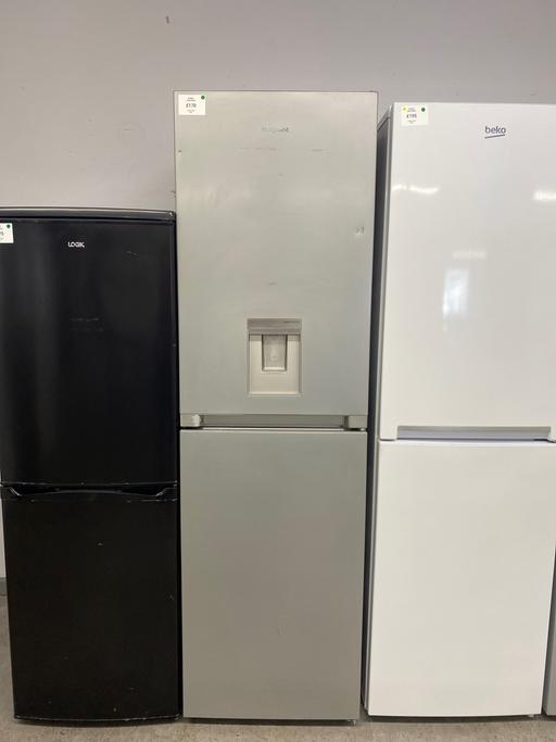  — (932) HOTPOINT 50/50 FRIDGE FREEZER
