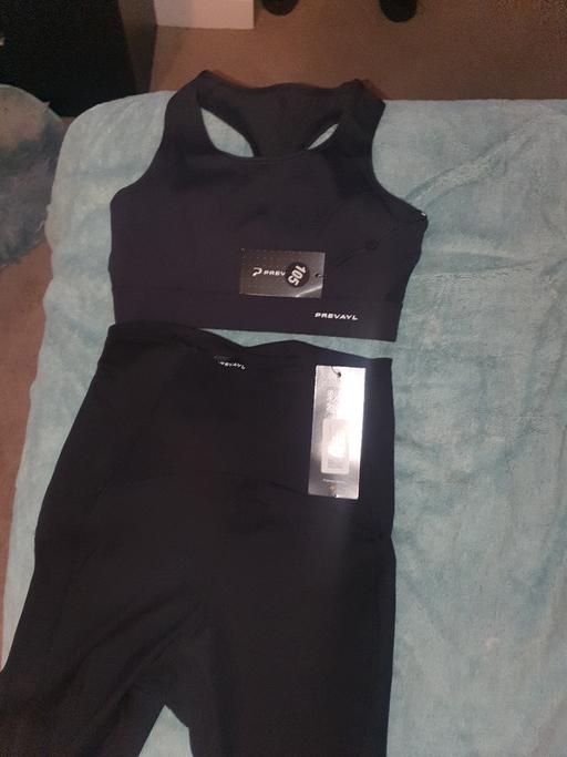  — womens Prevaylsports bra and pants set Size S