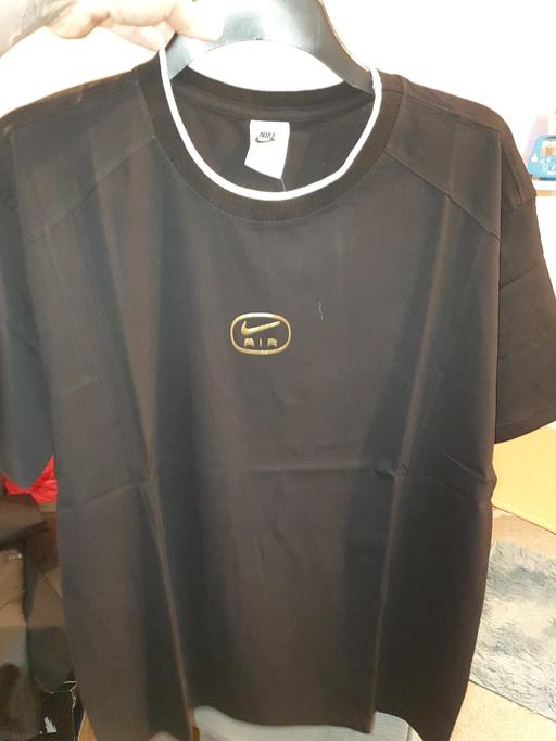  — Mens Nike Air tshirt size M
