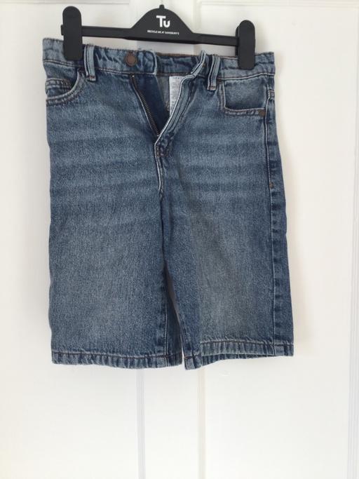  — Girls denim shorts age 7